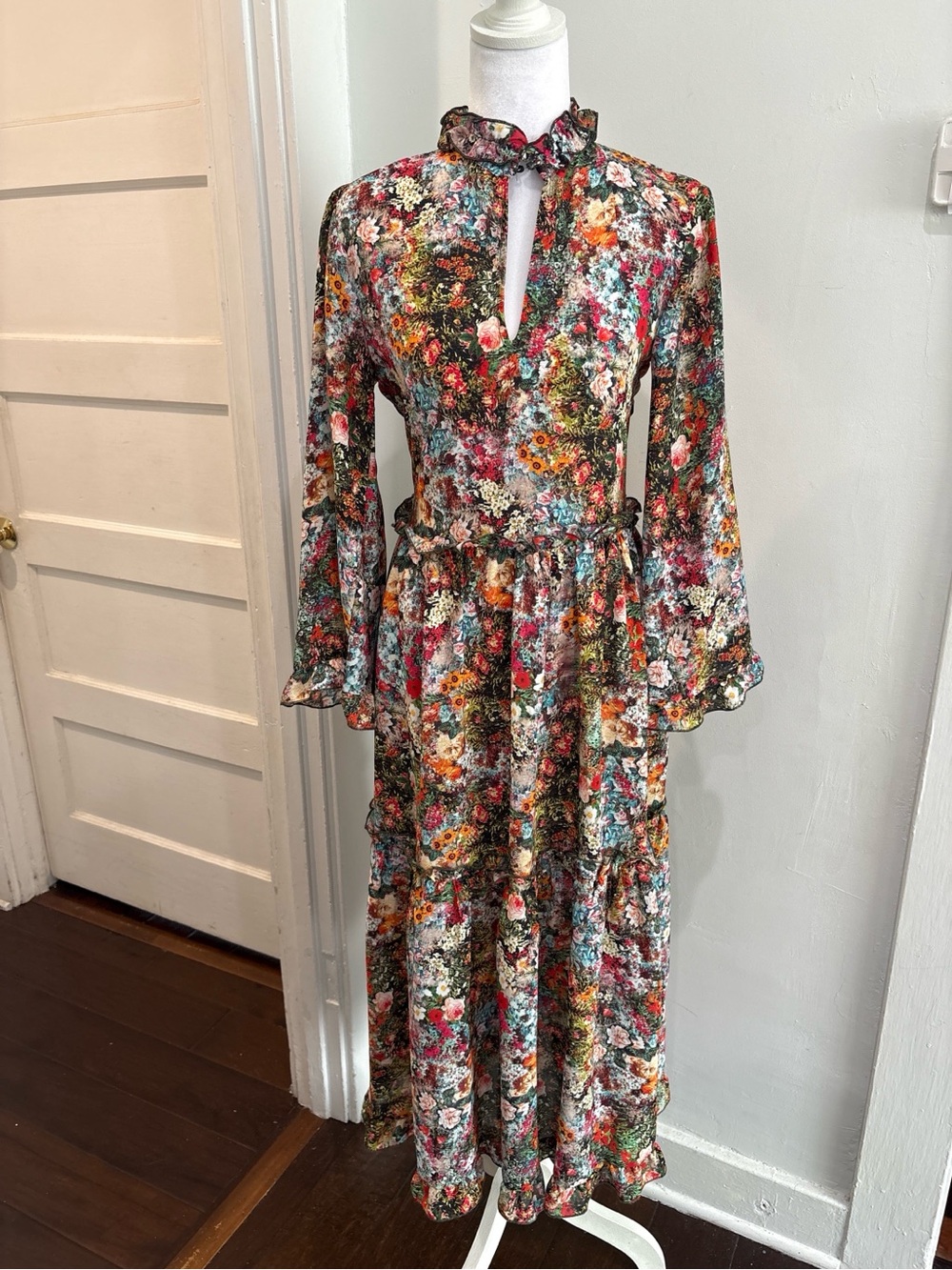 H&M Multi-Color Floral Keyhole Ruffle Maxi Dress